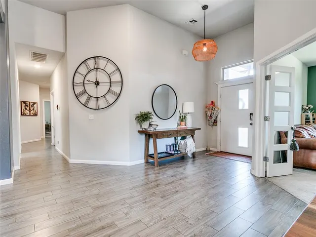 Photo 6 — 5325 Shearwater Court, Oklahoma City, OK 73179