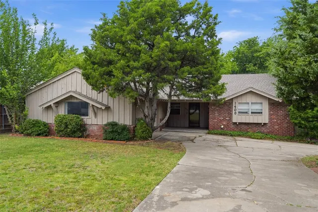 Photo 2 — 1409 NW 63rd Road, Nichols Hills, OK 73116