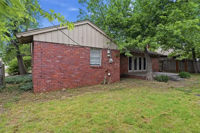 Photo 4 — 1409 NW 63rd Road, Nichols Hills, OK 73116
