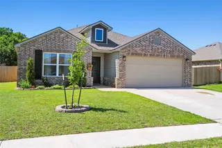Sold home at 488 SE 7th Place