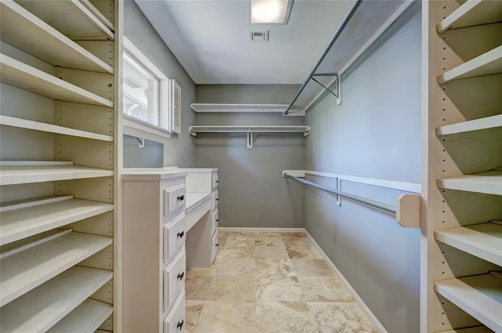 Photo 34 — 6325 Glenbrook Court, Oklahoma City, OK 73118