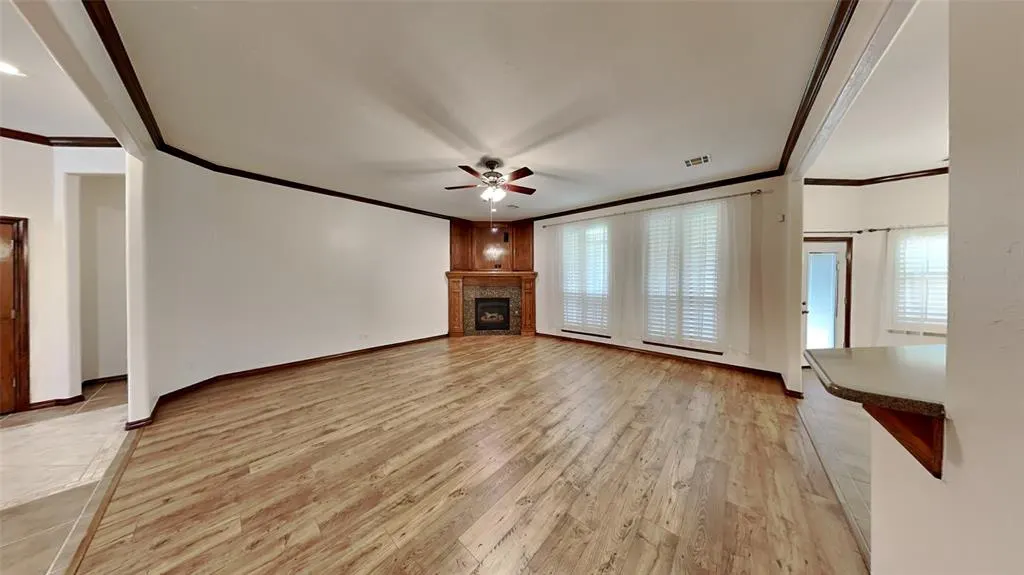 Photo 5 — 9200 Stacy Lynn Lane, Yukon, OK 73099
