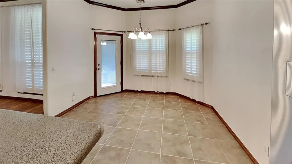 Photo 8 — 9200 Stacy Lynn Lane, Yukon, OK 73099