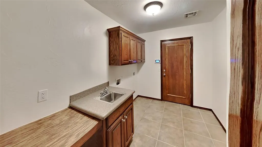 Photo 18 — 9200 Stacy Lynn Lane, Yukon, OK 73099