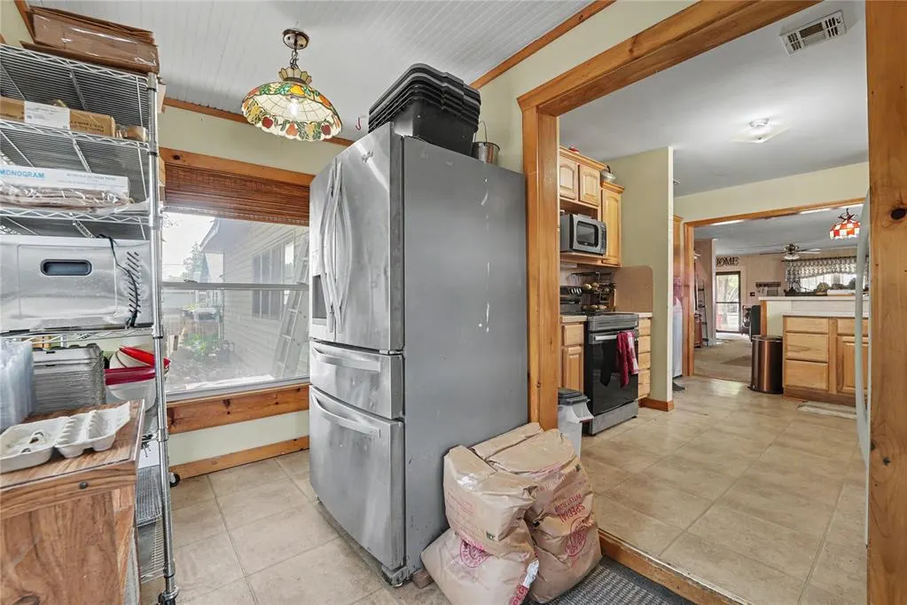 Photo 21 — 110 S Stephens, Hobart, OK 73651