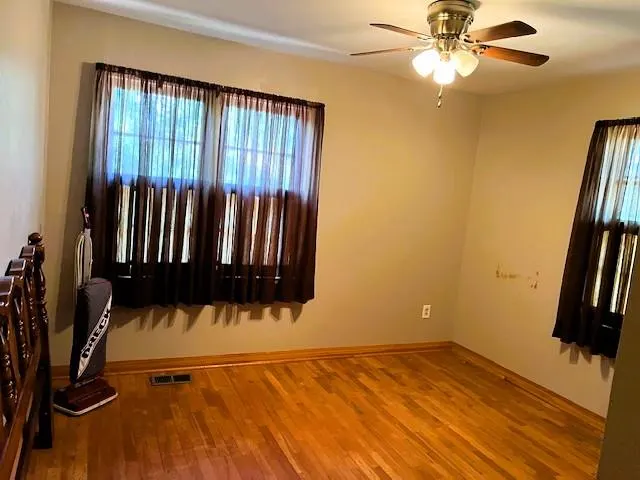 Photo 40 — 413 N Washington Street, Hobart, OK 73651