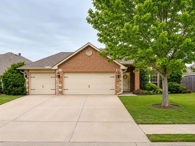 Front exterior — 1205 NW 190th Place, Edmond, OK 73012