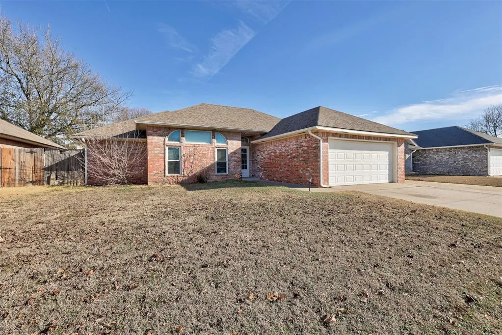 Photo 3 — 15612 Sandstone Terrace, Oklahoma City, OK 73170