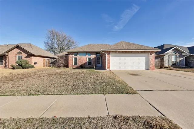 Photo 4 — 15612 Sandstone Terrace, Oklahoma City, OK 73170