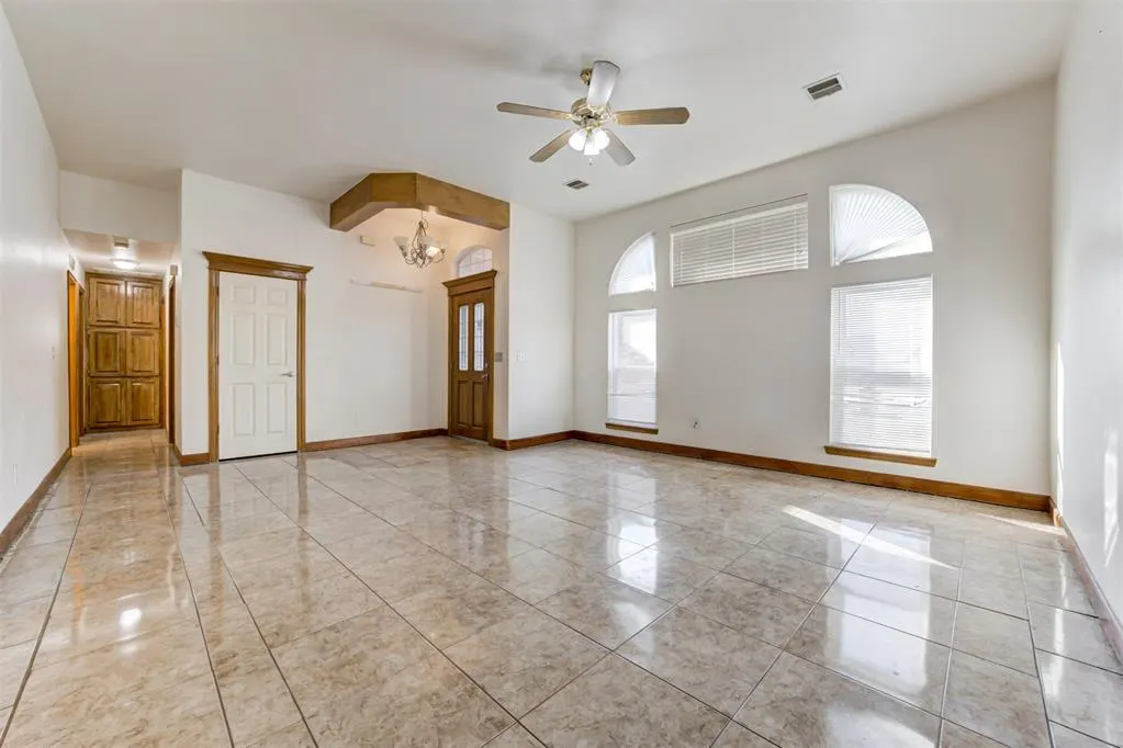 Photo 8 — 15612 Sandstone Terrace, Oklahoma City, OK 73170