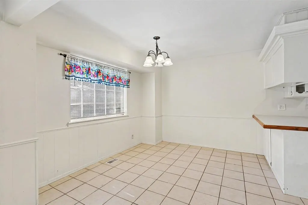 Photo 5 — 2721 Forest Oaks Circle, Norman, OK 73071