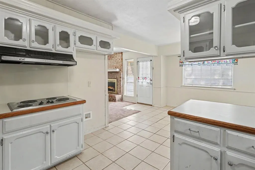 Photo 7 — 2721 Forest Oaks Circle, Norman, OK 73071