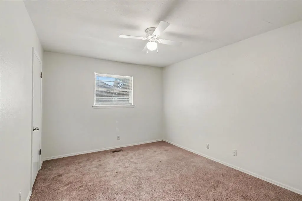 Photo 14 — 2721 Forest Oaks Circle, Norman, OK 73071