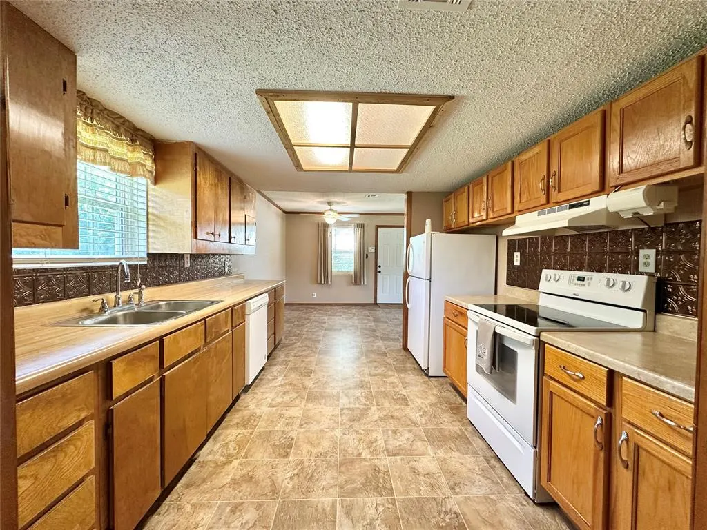 Photo 13 — 44504 Benson Park Road, Shawnee, OK 74801