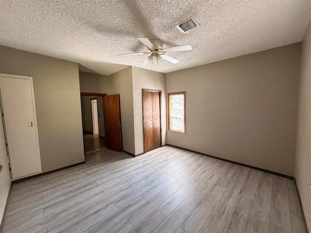 Photo 11 — 807 E Kean Street, Wynnewood, OK 73098