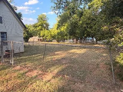 Photo 17 — 807 E Kean Street, Wynnewood, OK 73098