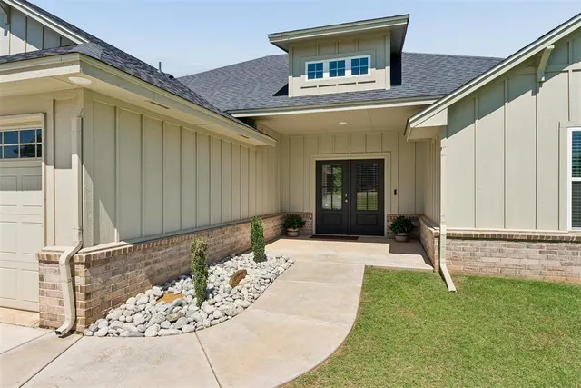 Photo 4 — 10401 Dove Court, Newalla, OK 74857
