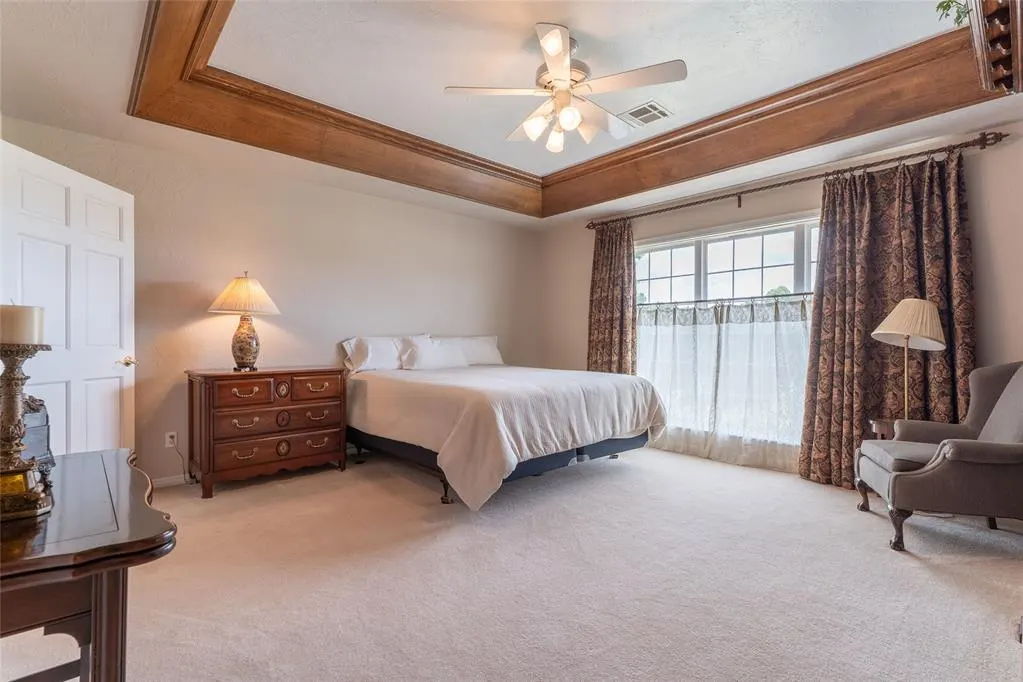 Photo 5 — 117 The Hills, Clinton, OK 73601