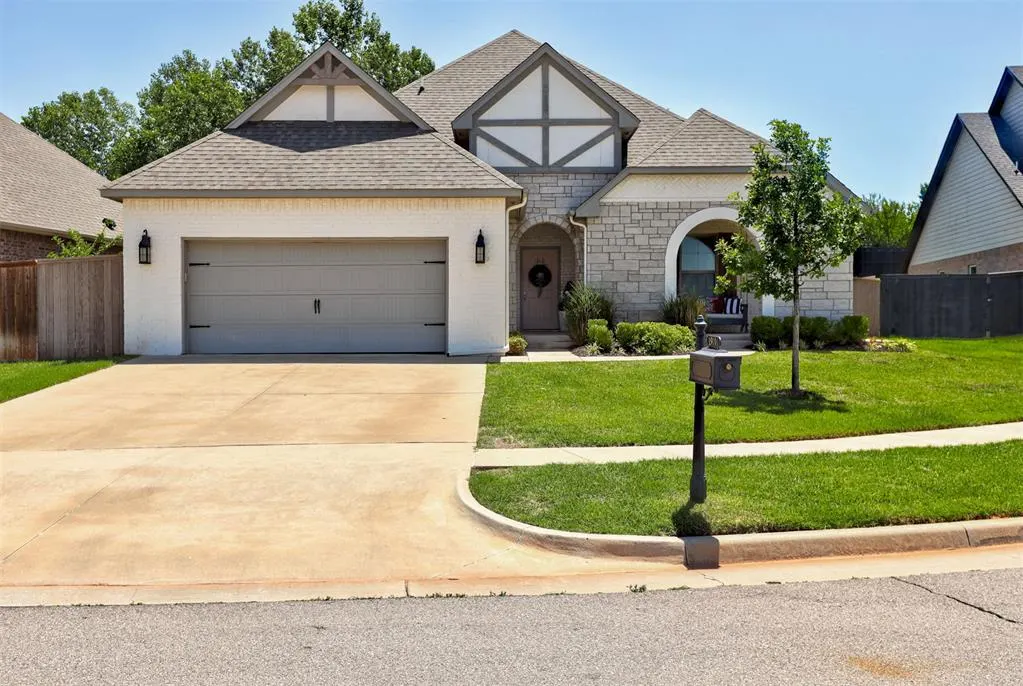 Front exterior — 19104 Windy Way Road, Edmond, OK 73012
