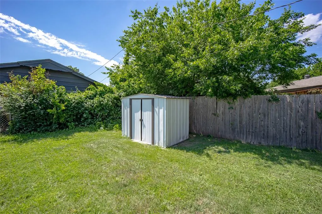 Photo 23 — 901 SW 3rd Street, Moore, OK 73160