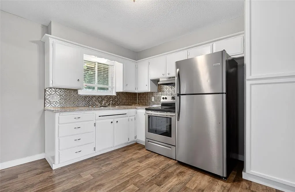 Photo 8 — 901 SW 3rd Street, Moore, OK 73160