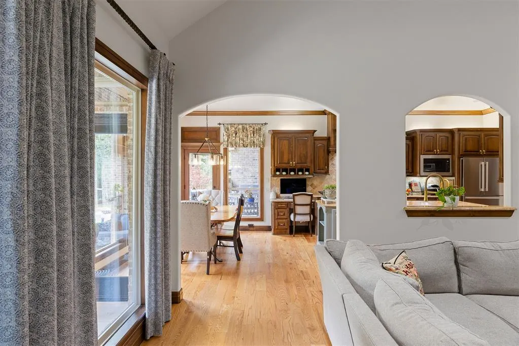 Photo 9 — 6607 Forest Creek Drive, Edmond, OK 73034