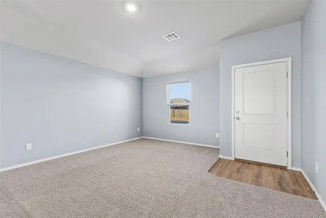 Photo 4 — 11712 NW 94th Street, Yukon, OK 73099