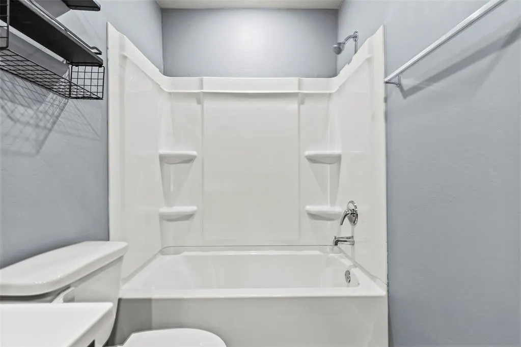 Photo 13 — 11712 NW 94th Street, Yukon, OK 73099