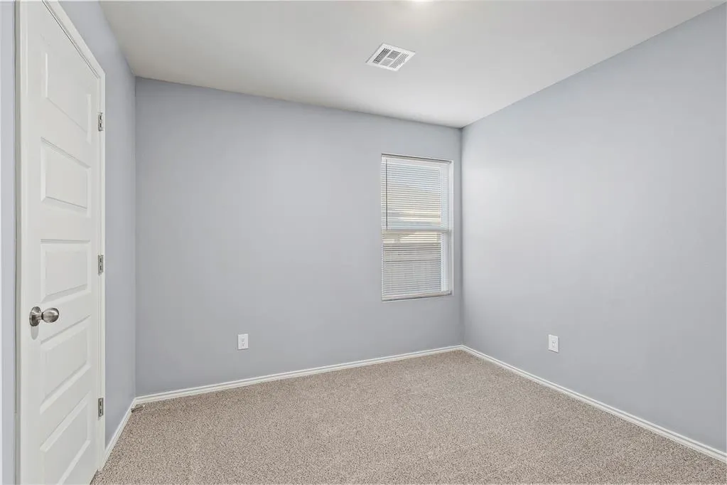 Photo 18 — 11712 NW 94th Street, Yukon, OK 73099