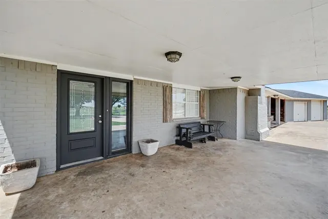 Photo 3 — 21145 Us Highway 62, Headrick, OK 73549