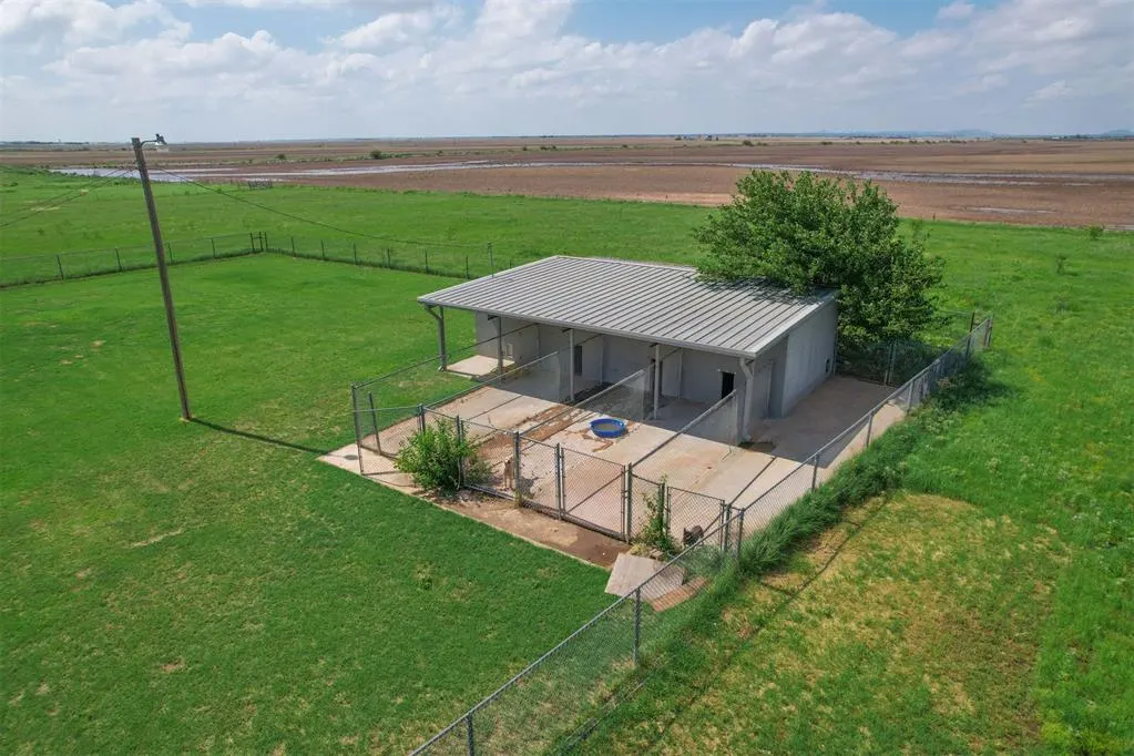 Photo 45 — 21145 Us Highway 62, Headrick, OK 73549