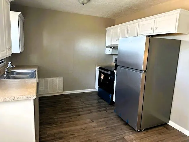 Photo 5 — 605 N Lowe Street, Hobart, OK 73651