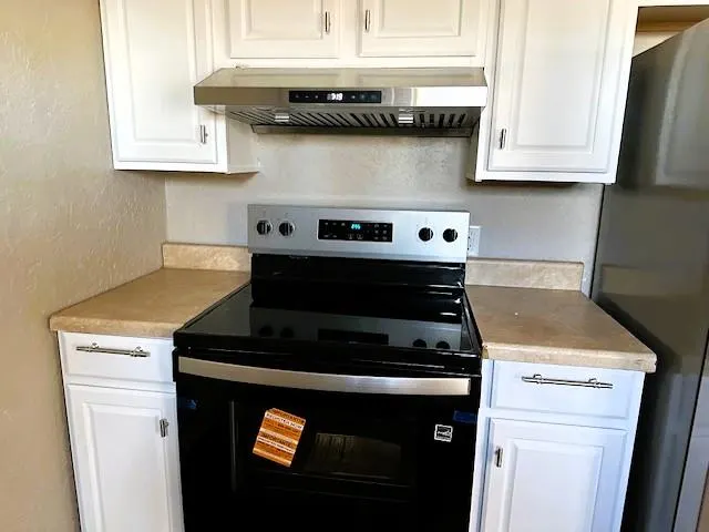Photo 6 — 605 N Lowe Street, Hobart, OK 73651