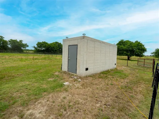 Photo 3 — 107083 N 3750 Road, Okemah, OK 74859