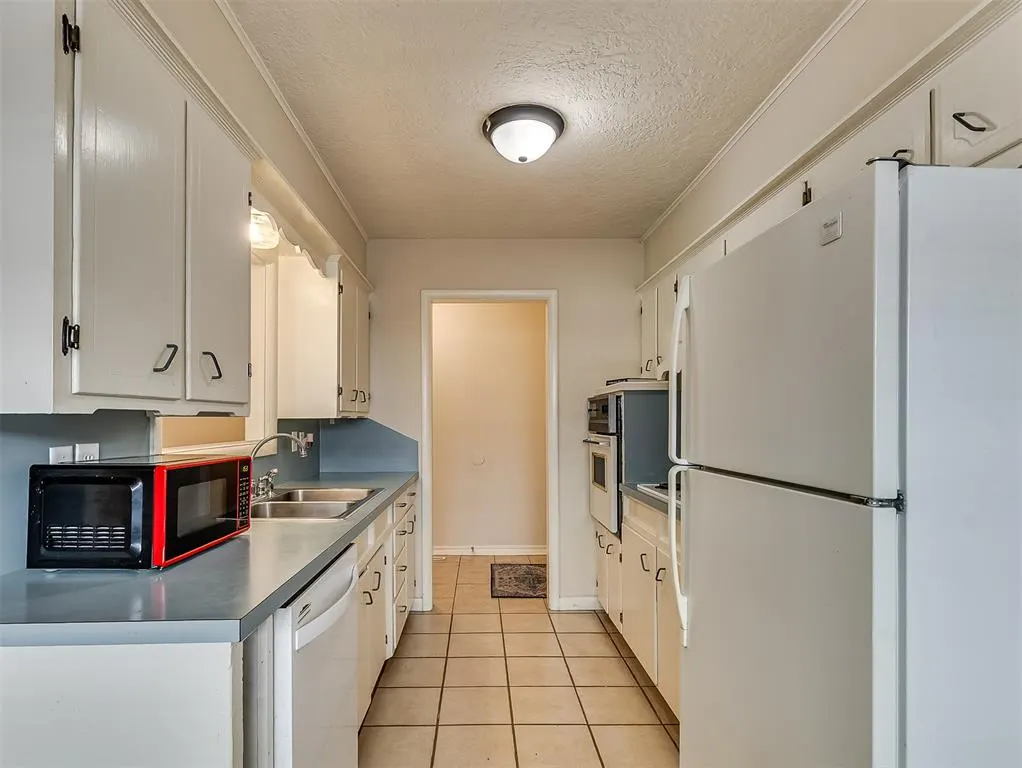 Photo 7 — 1511 Avondale Drive, Norman, OK 73069