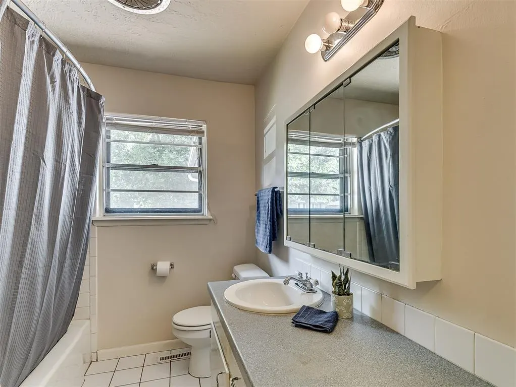 Photo 13 — 1511 Avondale Drive, Norman, OK 73069