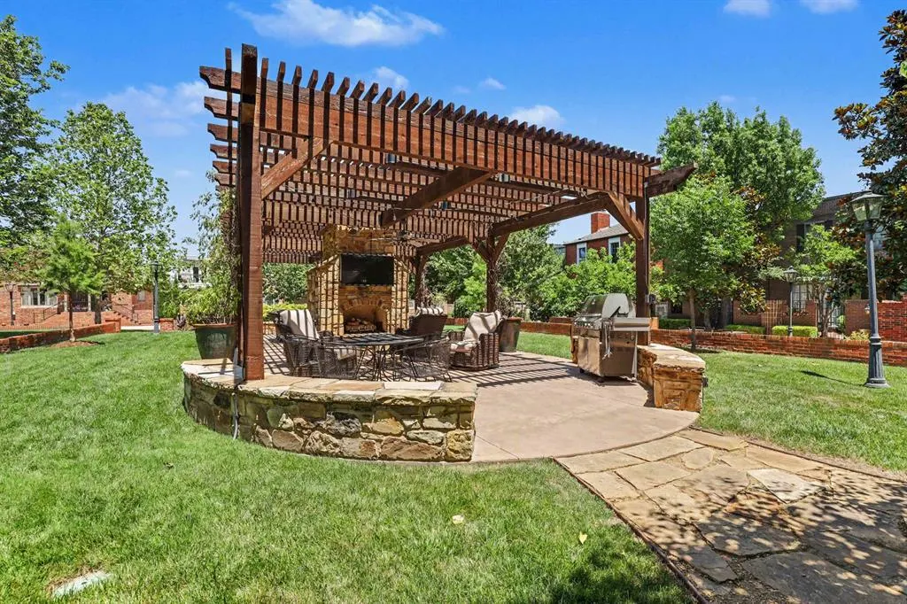 Photo 26 — 6452 Brandywine Lane 19, Oklahoma City, OK 73116