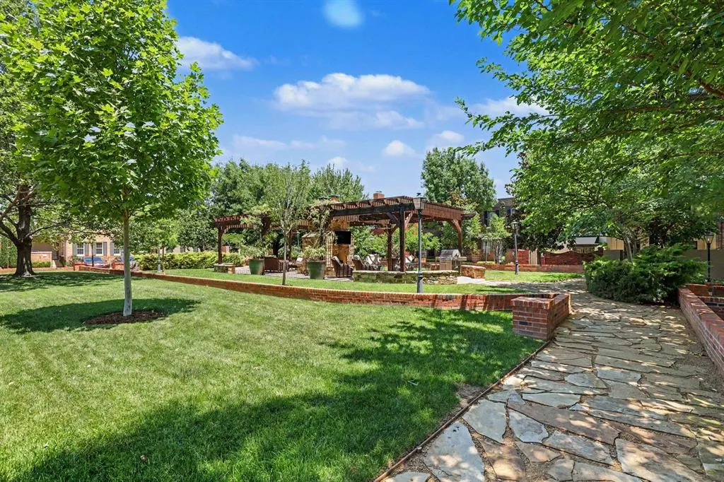 Photo 27 — 6452 Brandywine Lane 19, Oklahoma City, OK 73116