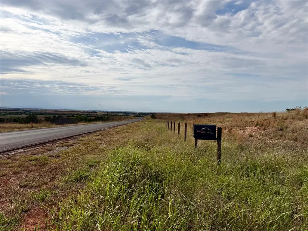 Photo 3 — 203128 E 780 Road, Leedey, OK 73654