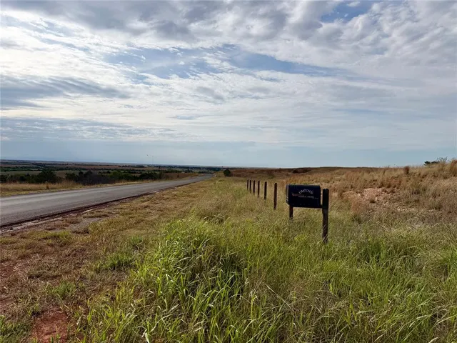 Photo 3 — 203128 E 780 Road, Leedey, OK 73654