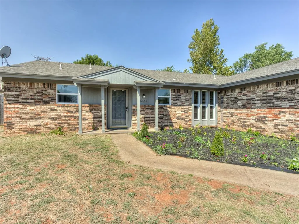 Photo 4 — 6613 Edgebrook Road, Oklahoma City, OK 73132