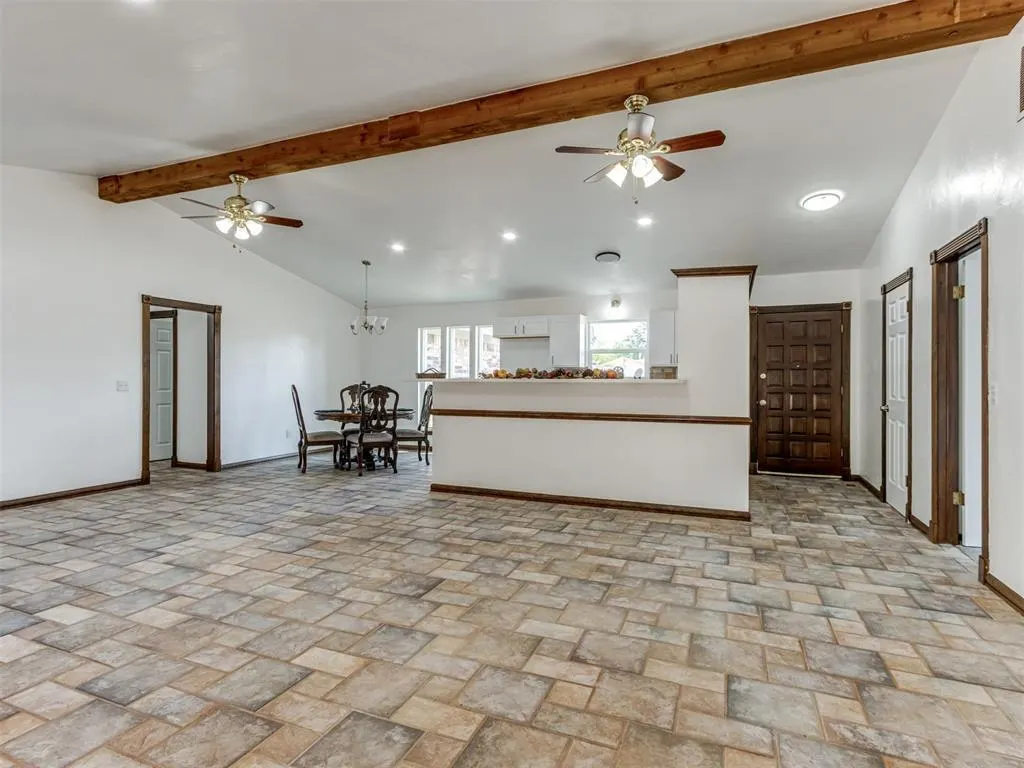 Photo 8 — 6613 Edgebrook Road, Oklahoma City, OK 73132