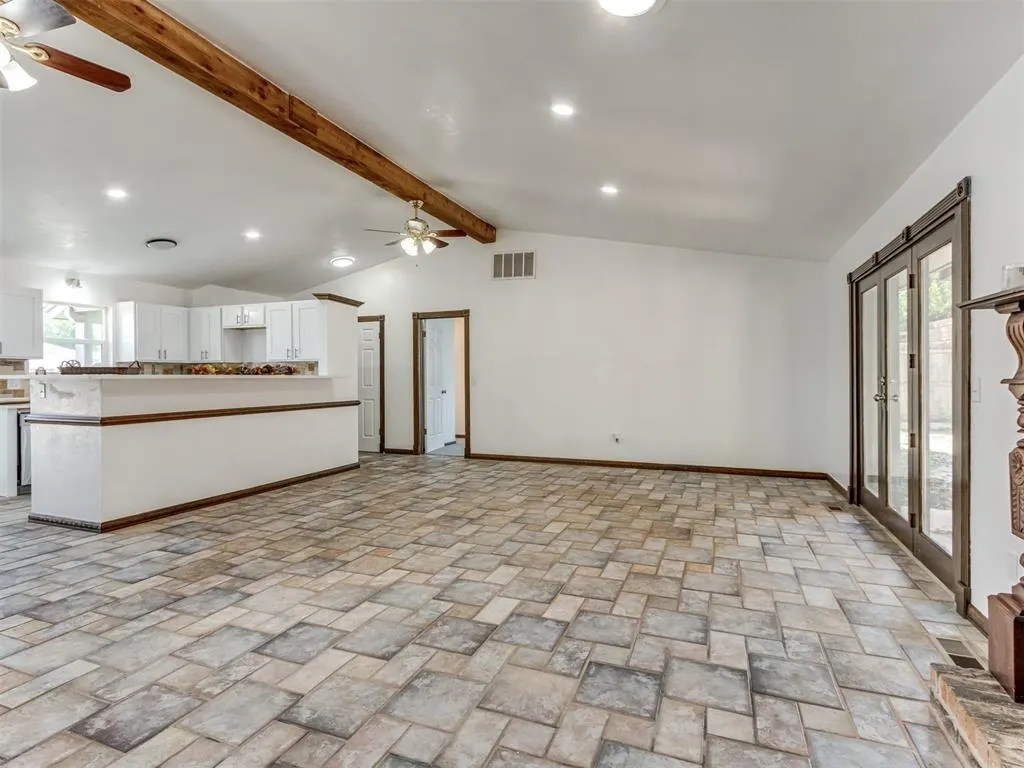 Photo 10 — 6613 Edgebrook Road, Oklahoma City, OK 73132