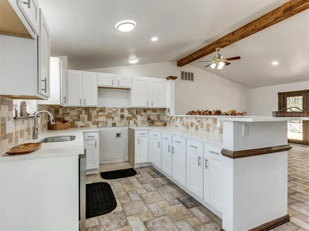 Photo 15 — 6613 Edgebrook Road, Oklahoma City, OK 73132