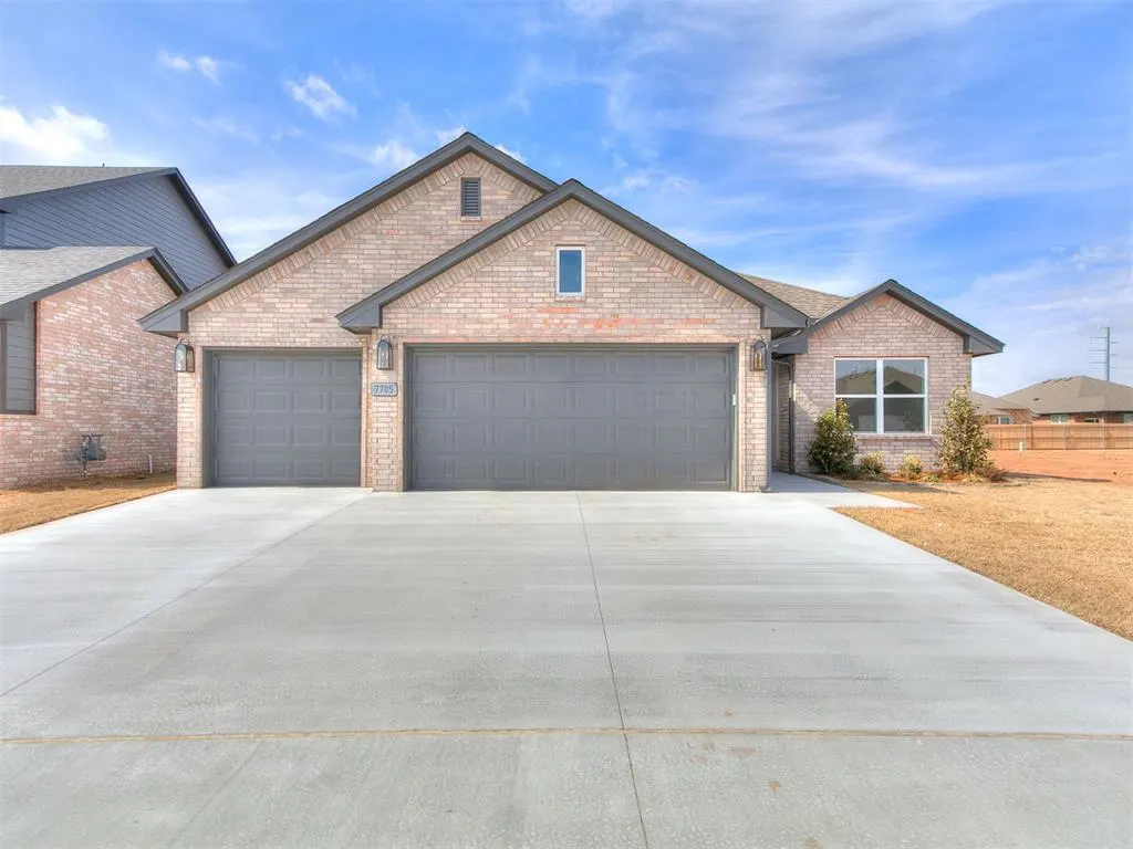 Front exterior — 7705 Three Woods Lane, Yukon, OK 73099