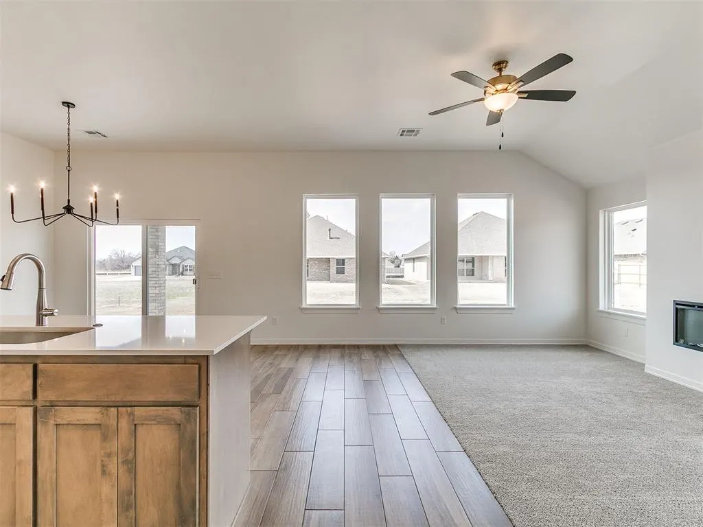 Photo 7 — 7705 Three Woods Lane, Yukon, OK 73099