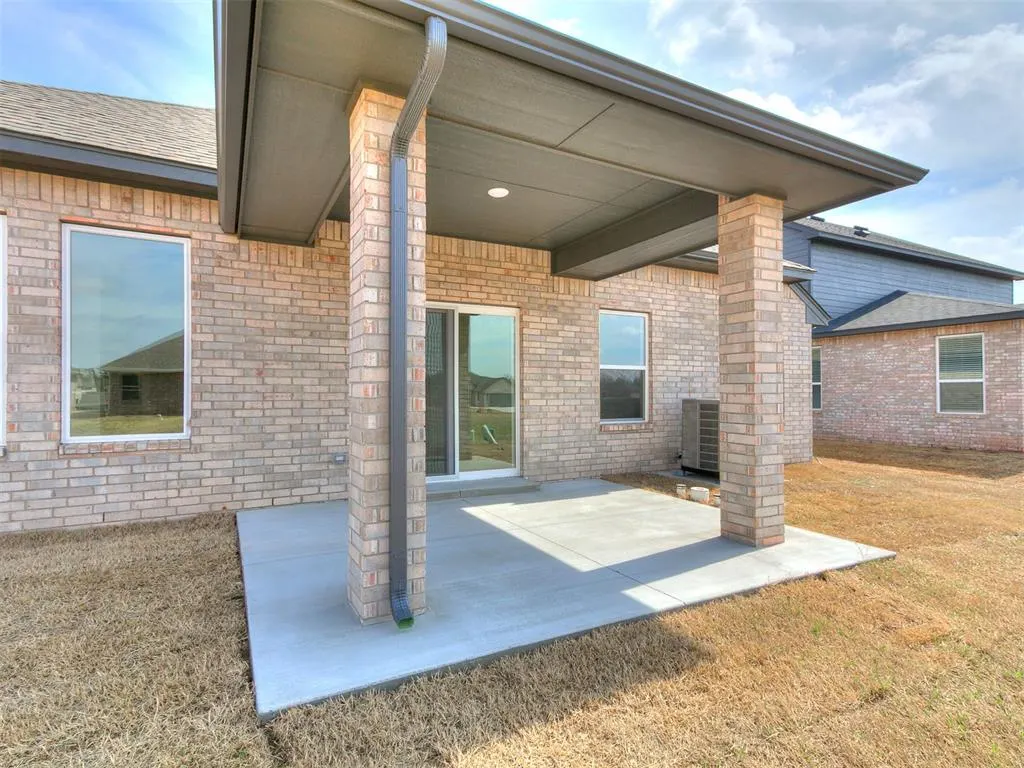 Photo 33 — 7705 Three Woods Lane, Yukon, OK 73099