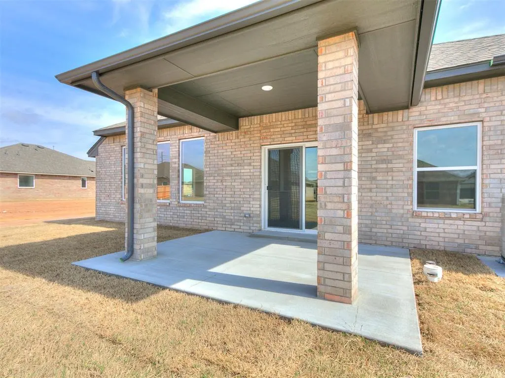 Photo 34 — 7705 Three Woods Lane, Yukon, OK 73099