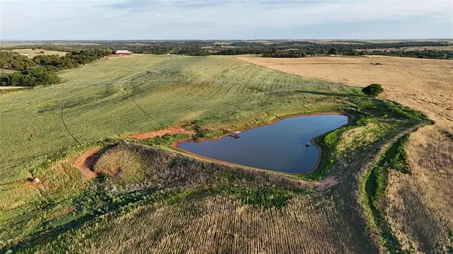 Photo 8 — 1140 W Sickles   CR 1140 Road, Lookeba, OK 73053