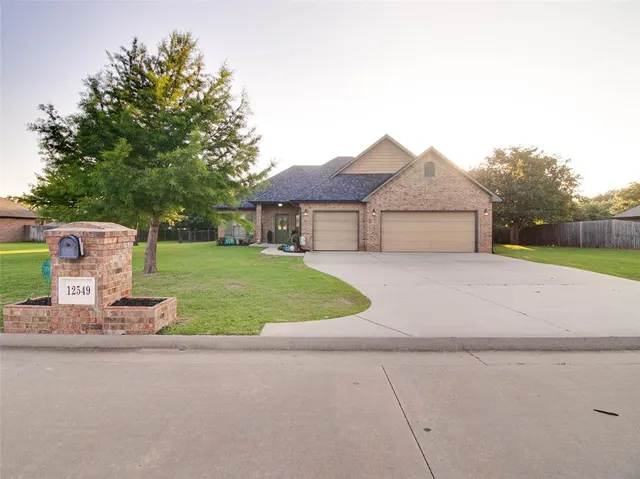 Front exterior — 12549 Blue Meadow, Guthrie, OK 73044